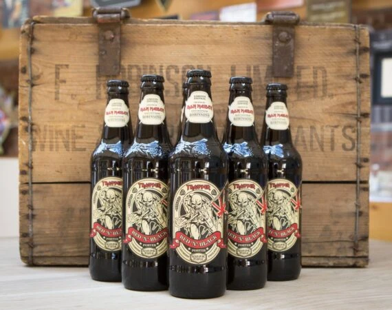 TROOPER Red ‘N’ Black